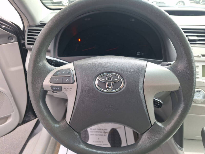 2010 Toyota Camry LE