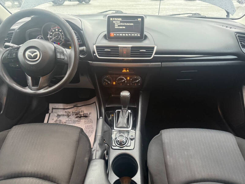 2016 Mazda MAZDA3 i Sport