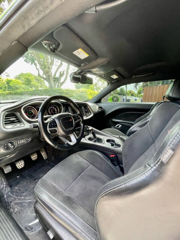 2015 Dodge Challenger R/T Plus