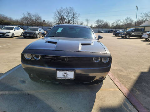 2018 Dodge Challenger for sale at JJ Auto Sales LLC in Haltom City TX