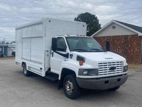 2009 Chevrolet Kodiak C4500 for sale at Auto Connection 210 LLC in Angier NC