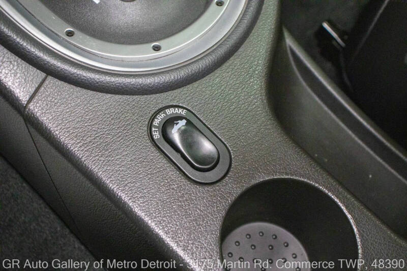 2004 Ford Mustang GT Deluxe