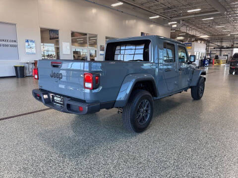 2025 Jeep Gladiator Sport