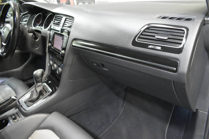 2015 Volkswagen Golf TSI SEL