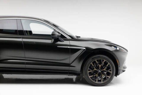 2021 Aston Martin DBX