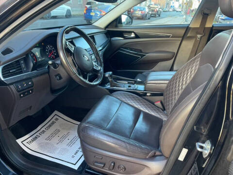 2017 Kia Cadenza Premium