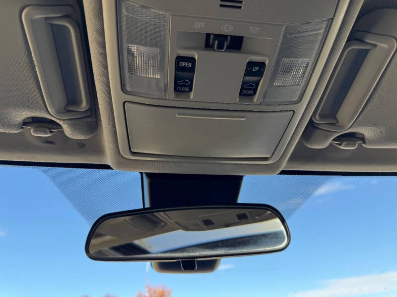 2017 Toyota RAV4 Hybrid XLE