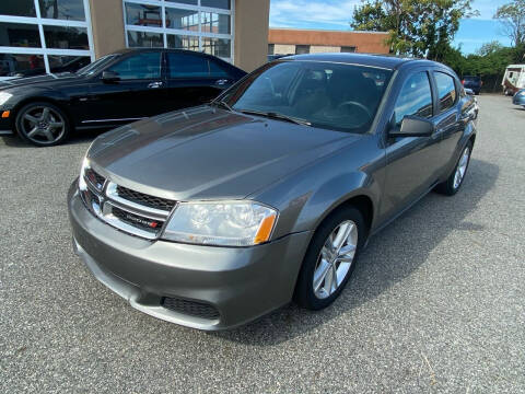2013 Dodge Avenger for sale at MAGIC AUTO SALES - Magic Auto Prestige in South Hackensack NJ
