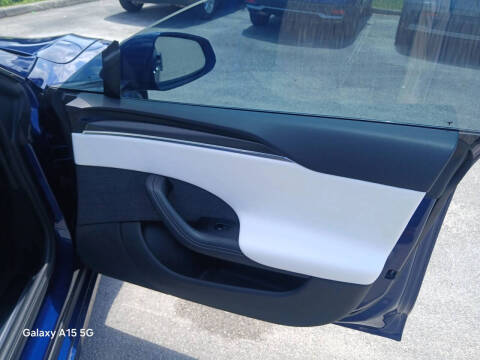 2023 Tesla Model S Plaid