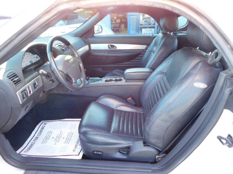 2002 Ford Thunderbird Deluxe