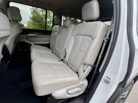 2022 Jeep Wagoneer Series III