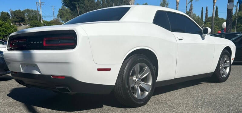 2016 Dodge Challenger SXT