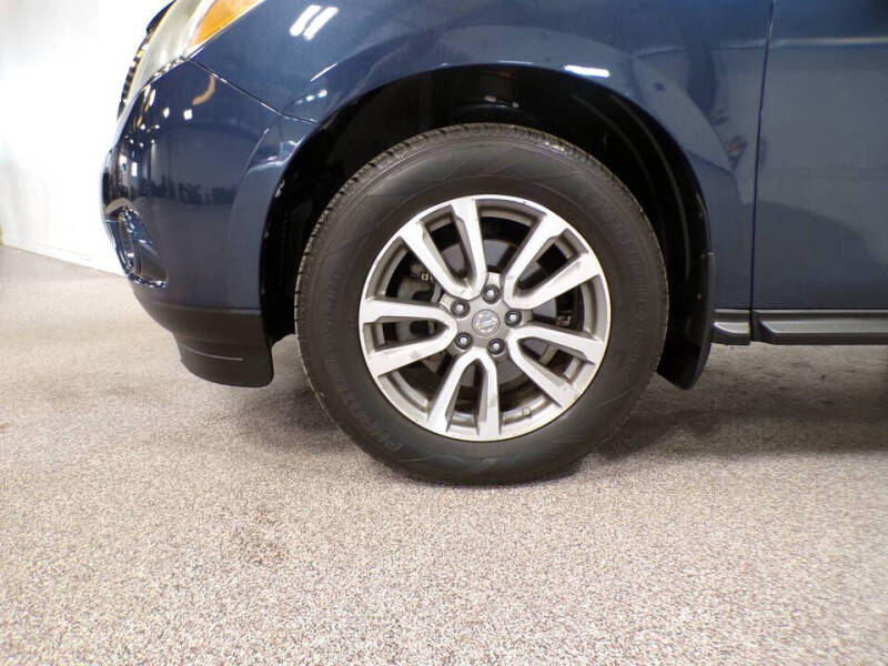 2013 Nissan Pathfinder SV