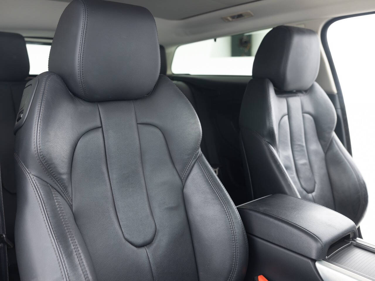 Used Car 2013 Land Rover Range Rover Evoque Coupe  Pure Plus Awd 2dr Suv For Sale Under $12,000 In Coal City, Illinois