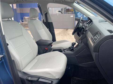 2018 Volkswagen Tiguan 2.0T SEL 4Motion