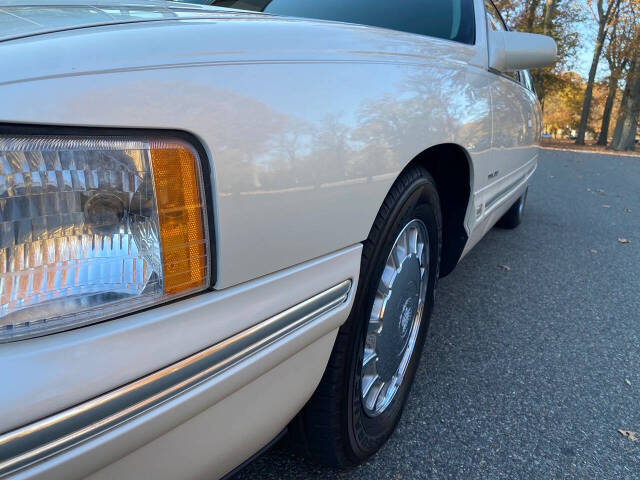 1998 Cadillac DeVille for sale at Vintage Motors USA in Roselle, NJ