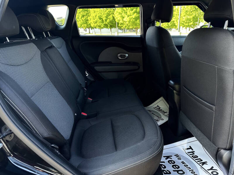 2017 Kia Soul +