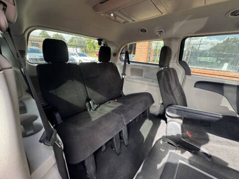 2011 Chrysler Town and Country Touring