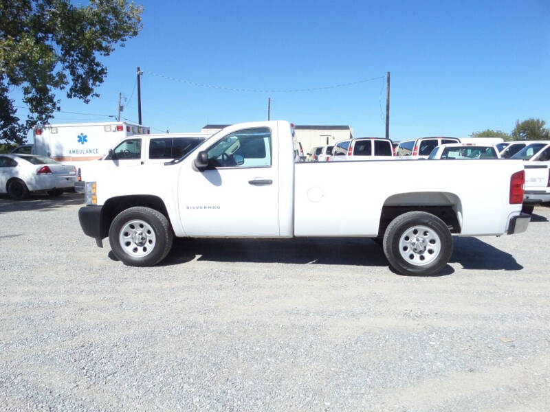 2012 Chevrolet Silverado 1500 for sale at AUTO FLEET REMARKETING, INC. in Van Alstyne TX