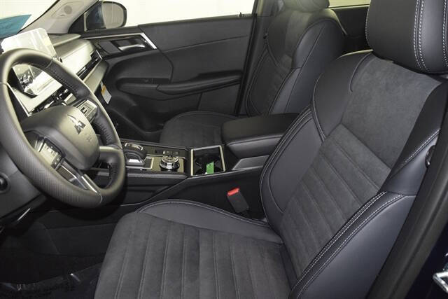 2025 Mitsubishi Outlander PHEV SE