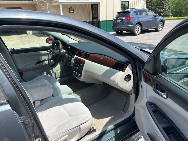 2011 Chevrolet Impala LS