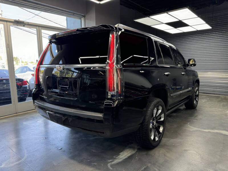 2020 Cadillac Escalade Platinum