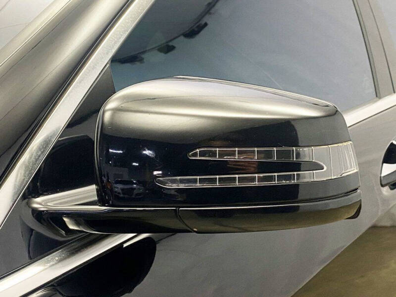 2011 Mercedes-Benz S-Class S 550 4MATIC