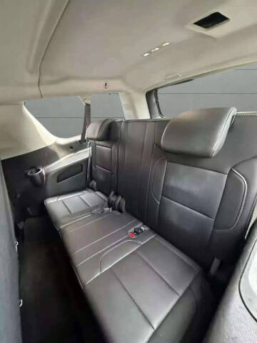 2017 GMC Yukon XL SLT