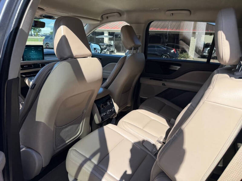 2022 Lincoln Aviator Standard