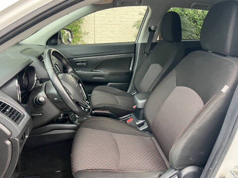 2017 Mitsubishi Outlander Sport LE