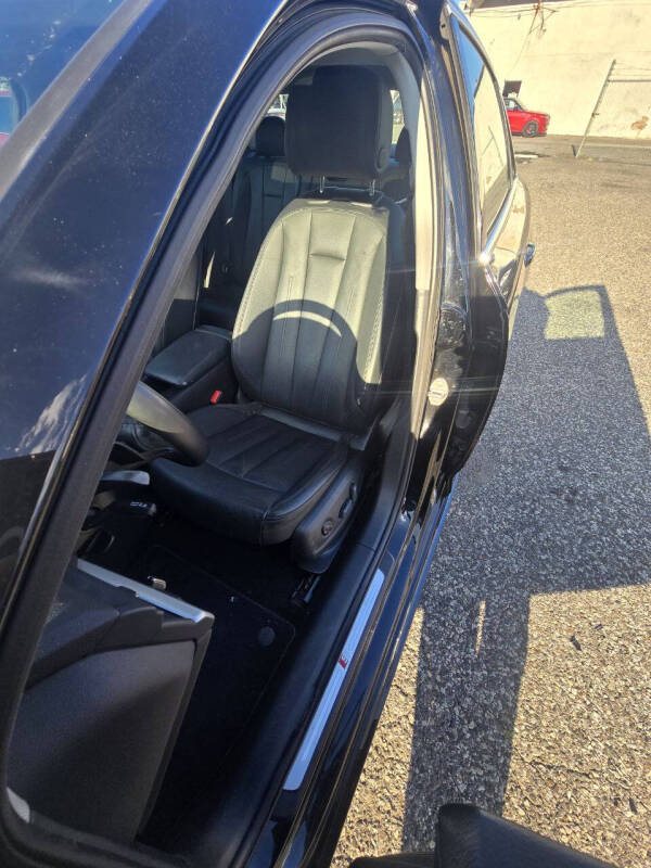 2017 Audi A4 2.0T quattro Premium Plus