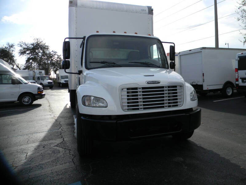 2016 Freightliner M2 106