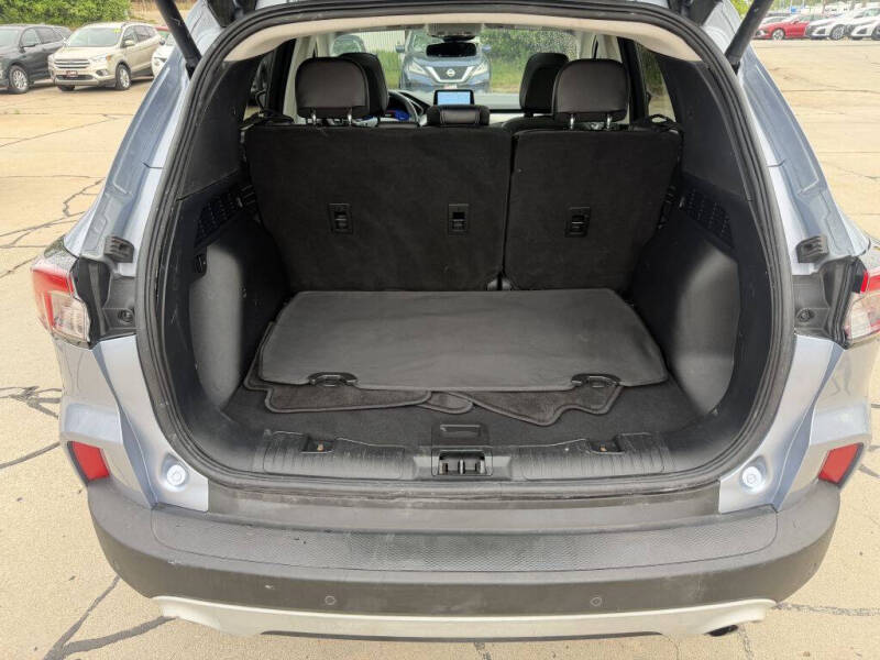 2022 Ford Escape Titanium