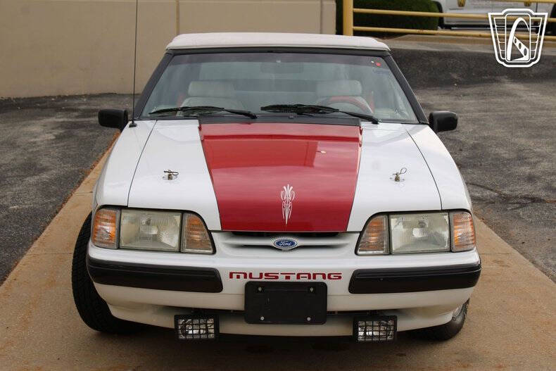 1990 Ford Mustang
