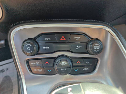 2019 Dodge Challenger SXT