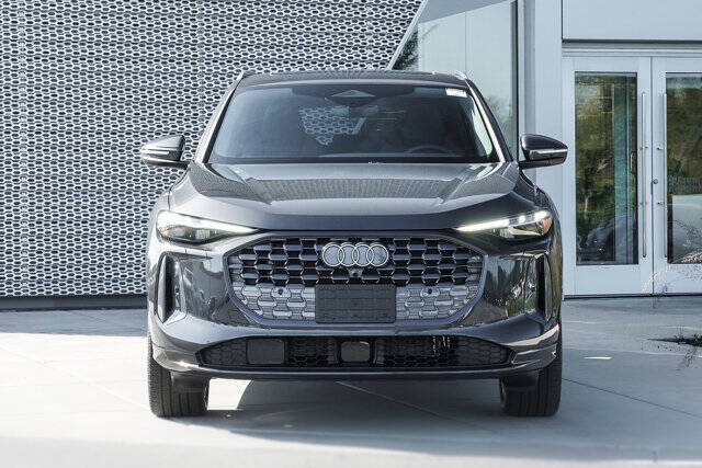 2025 Audi Q5 quattro Premium Plus TFSI