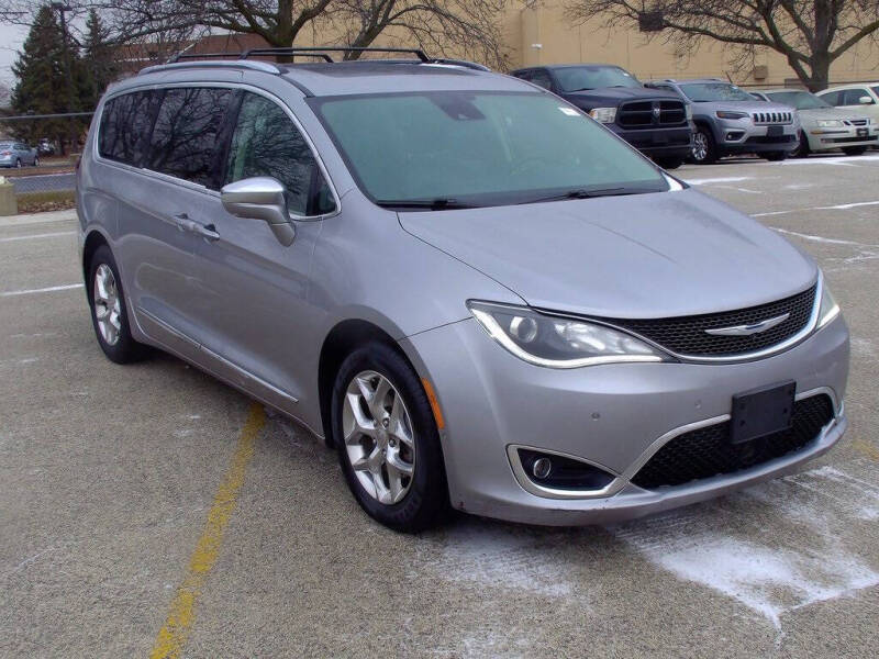 2018 Chrysler Pacifica for sale at Berman Chrysler Dodge Jeep Ram in Oak Lawn IL