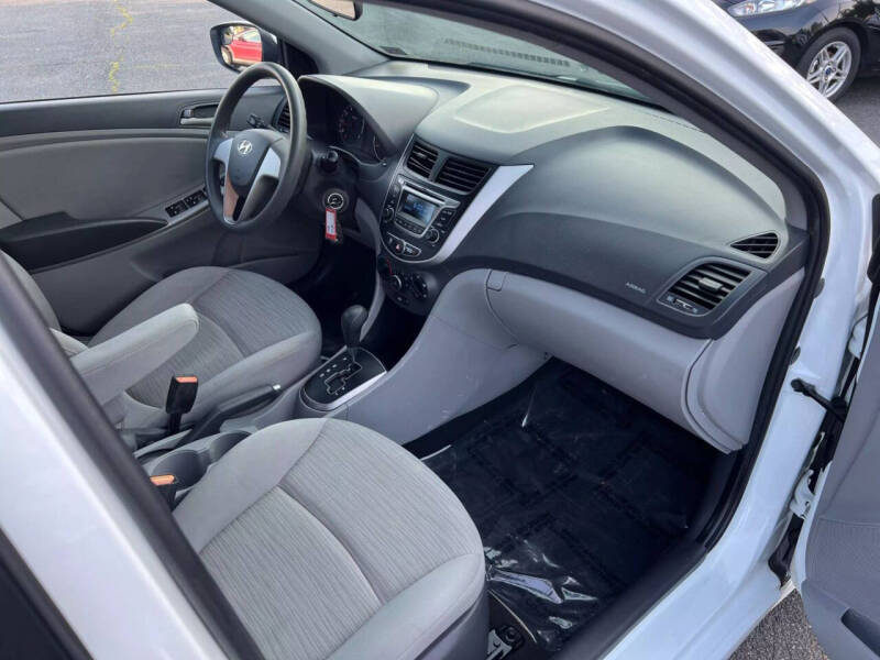 2015 Hyundai Accent GLS