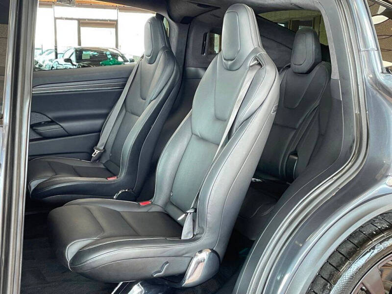 2022 Tesla Model X Plaid