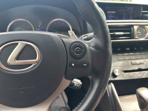 2016 Lexus IS 200t