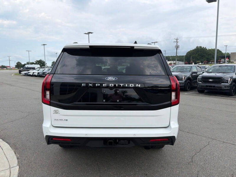 2026 Ford Expedition Active