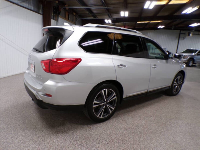 2019 Nissan Pathfinder Platinum