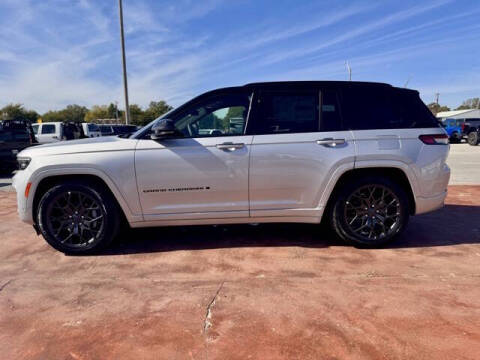 2025 Jeep Grand Cherokee Summit