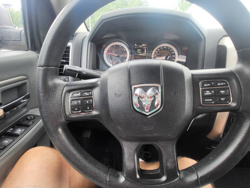2017 RAM 1500 SLT