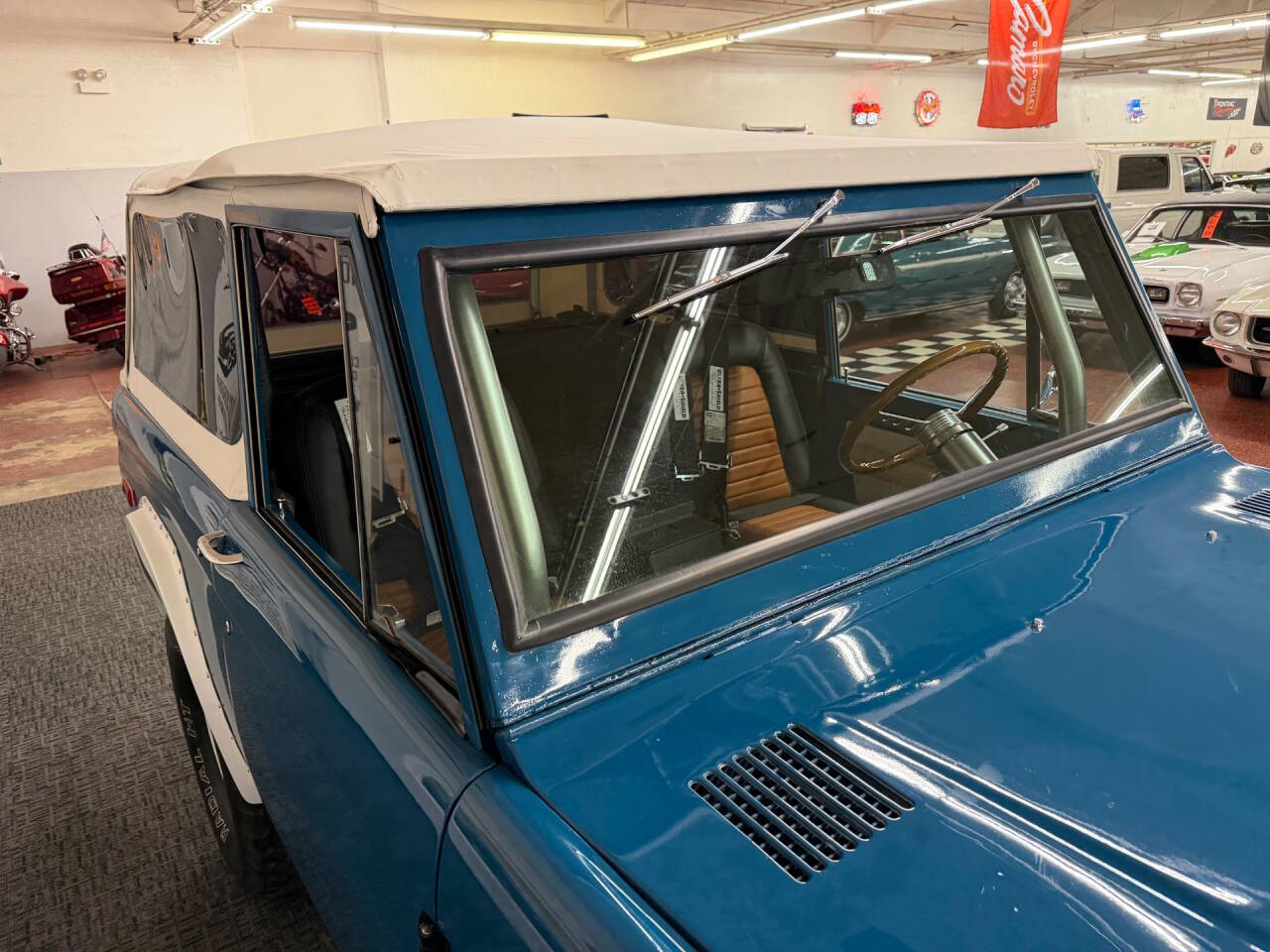 1971 Ford Bronco 16