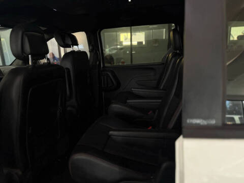 2014 Dodge Grand Caravan R/T