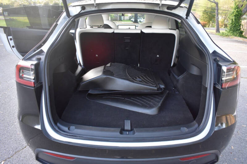 2023 Tesla Model Y Long Range - Photo 24
