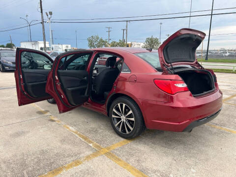 2012 Chrysler 200 Touring