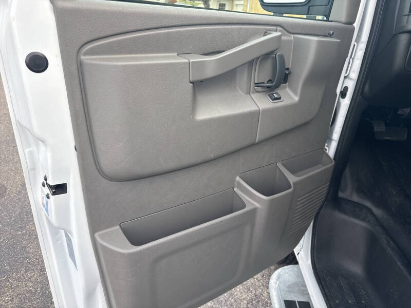 2024 GMC Savana 2500