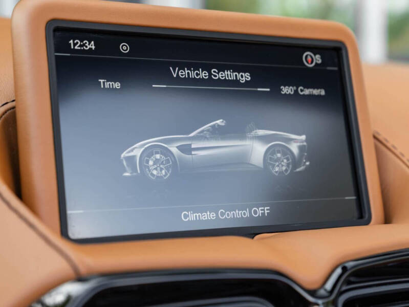 2021 Aston Martin Vantage